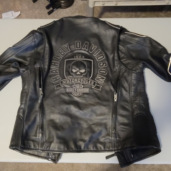 Men Harley Davidson leather Jacket. - Picture 2 of 6